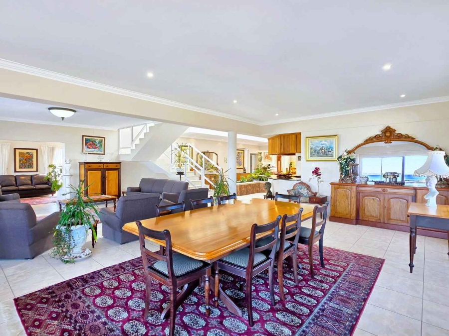 5 Bedroom Property for Sale in Bloubergstrand Western Cape